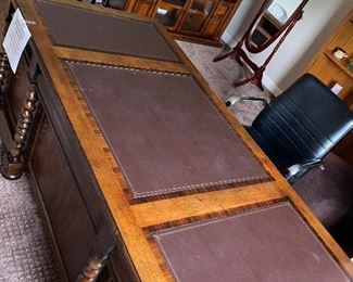 $1,200 SOLID WOOD DOVE TAILED EXECUTIVE DESK FROM MCLAUGHLIN'S FURNITURE NOVI
72.5”W x 36”D x 30.5”H
MSRP $2,500
