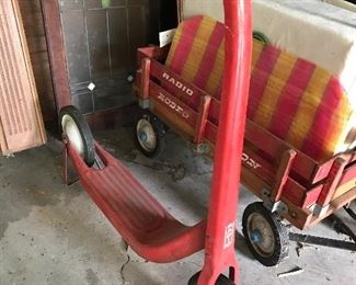 Radio scooter. Old. Look at the Handel