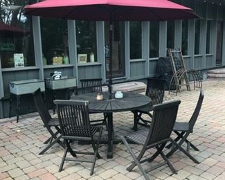 Outdoor Table with umbrella