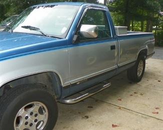 1988 Chevrolet 1500 4WD(200,000 Miles 5.7 350 Motor/Subject to Confirmation)