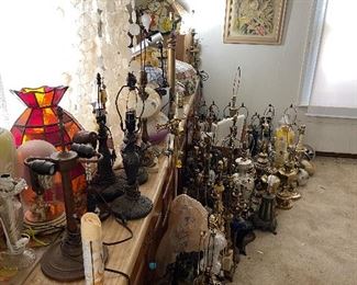 Hundreds of lamp bases some Tiffany - and tiffany style - Lamp parts and shades