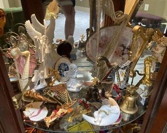 Upper Unit - bottom shelf contents (to be priced individually)