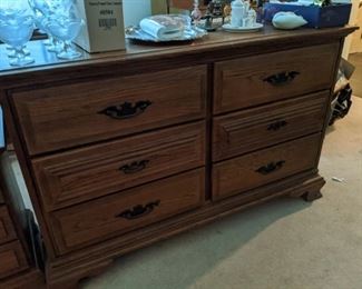 Young Hinkle Charter Oak Bedroom Furniture