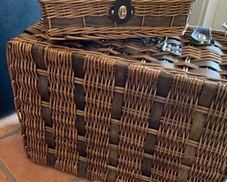 Vintage Wicker Picnic Basket