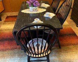 ATTIC HEIRLOOM by Broyhill Farm Table with Chairs Set