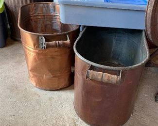 Copper pots 
