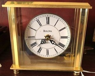 Vintage Bulova small shelf clock