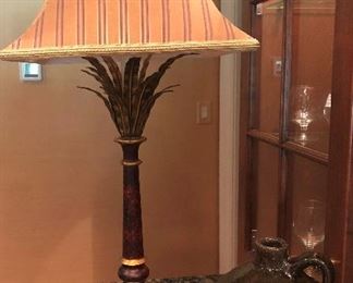 Console Table lamp w/metal feathers