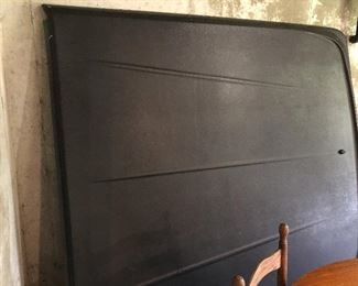 Truck bed cover for Toyota Tundra (6.5 ft bed)