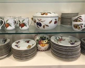 Royal Worcester "Evesham" (see next picture)