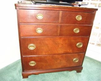 Mahogany Six drawer chest