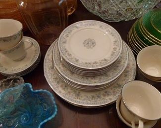 Set of Lenox china, Columbine pattern