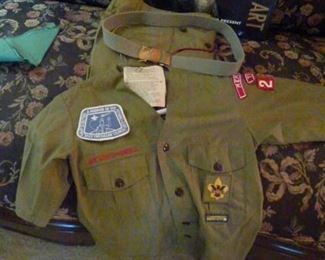Boy scout outfit, good condition