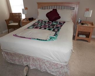 7 piece complete Bedroom Set...***$925***  (BED ONLY  COMPLETE ***$350***)  Arts and Craft style "Queen" bed with SEALY mattress...SEE NEXT PHOTOS!!!  (760) 445-8571