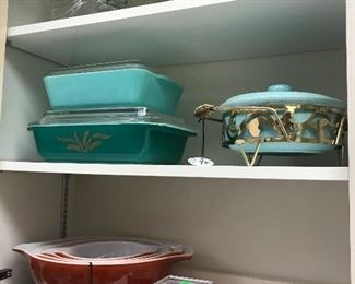 Pyrex Autumn Harvest Cinderella nesting bowls (4)
Vintage glass refrigerator storage containers