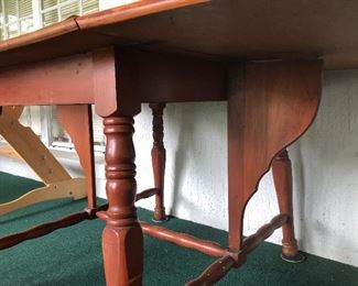 Detail underside if gate leg table.