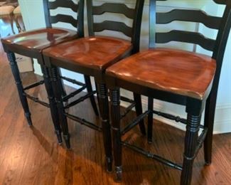 Set of 3 barstools. 