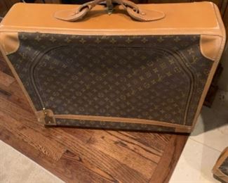 Authentic Louis Vuitton Luggage. Great condition!