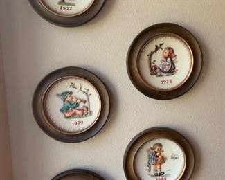 Large collection of Hummel Annual plates. 