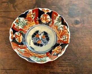 $40 Japanese Imari  bowl.  5" diam, 2" H. 