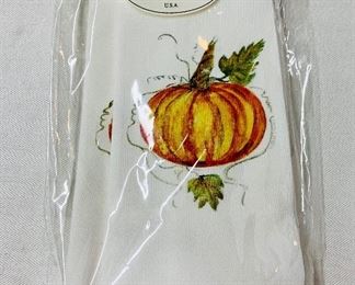 $25 4 Pamela Cassidy pumpkin themed napkins
