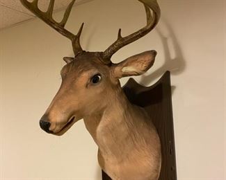 Buck the animated trophy