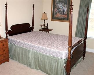 #13 - Queen Four Poster Bed
