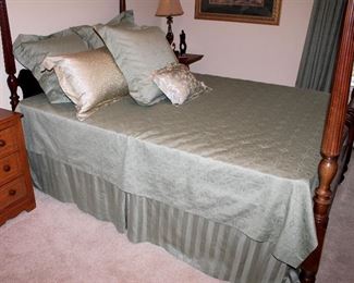#14 - Sferra Bros. Queen Size Bedding Set + Drapes
