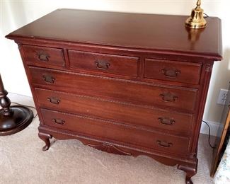 #41 - 6-Drawer Chest