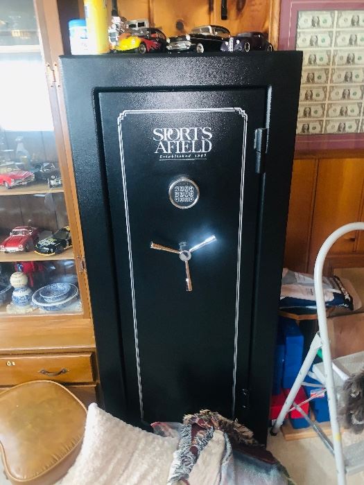 Sports Afield 32 gun safe VERY NICE