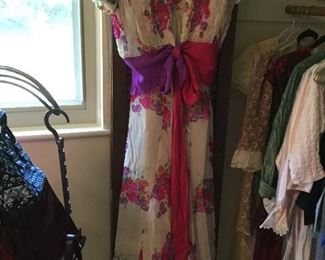 Women’s clothing Medium to Large