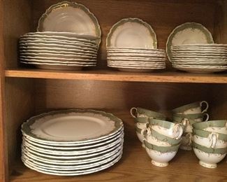 Royal Doulton dinnerware "Fontainebleau"