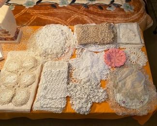 Hundreds of LINENS...Doilies, Sheets, Blankets, Handmade QUILTS!