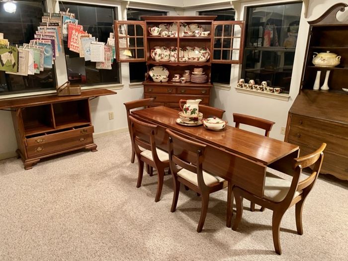 Mid Century Modern, Made by STERLINGWORTH CORP., Jamestown, NY, with Double-Drop-Leaf long Table & 6 Chairs, Fold-Out- Buffet with Silverware Drawer, and a 2-Piece China Cabinet, and a large set of FRANCISCAN dishes