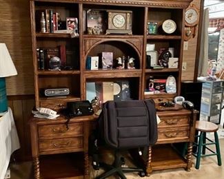 Large Solid Wooden Desk with Top Bookcase