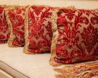 Lot #152 — Accent Pillows