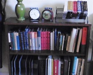 Books-engineering, construction, reference. Bookcase and recorded books. 