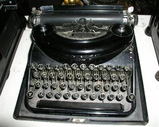 Item 5:
Vintage Underwood Manual Typewriter with Case - "Noiseless Portable"
Asking Price: $125.00
