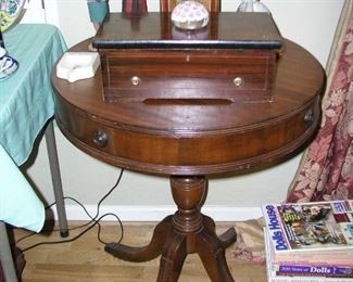 Item 51:
Vintage Round End Table with Drawer made by Imperial, Grand Rapids - Duncan Phyfe Style - Metal feet - Mahogany - 24" diameter x 28" tall
Asking Price: $59.00
