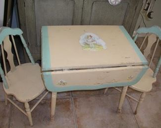 Item 70:
Vintage Child's Drop-Leaf Table with 2 Chairs - 23" x 29" with Leafs Up - Decals in Fair to Good Condition
Asking Price: $45.00
