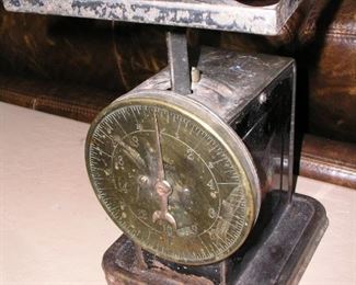 Item 105:
Antique Store Scale - Patented 1898 - Brass Face - 10" tall
Asking Price $35.00
