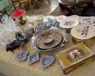 Nice selection of crystal, glassware, tins...
