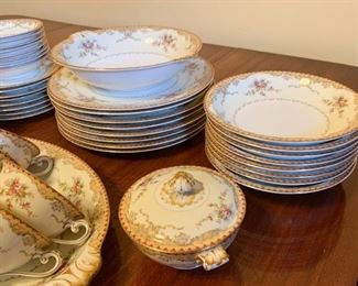 Meito China Set ("Derby" Pattern, Japan)