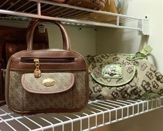 Purses & Handbags