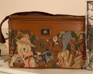 Train Case / Travel Bag