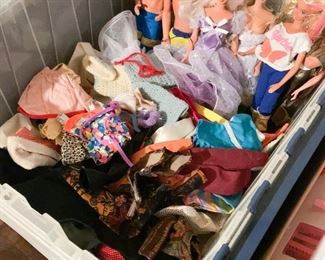 Barbie Doll Clothes / Clothing & Accessories