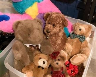 Teddy Bears / Plush Toys / Stuffed Animals