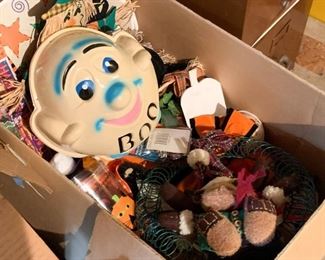 Halloween & Thanksgiving Decor