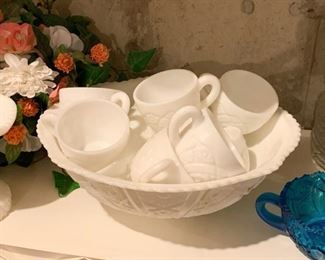 Milk Glass Bowl & Cups