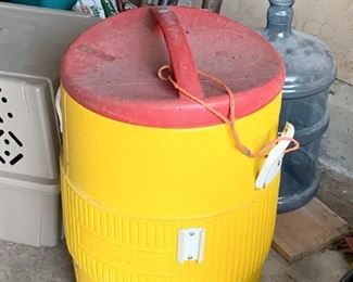 Large Beverage Cooler / Dispenser